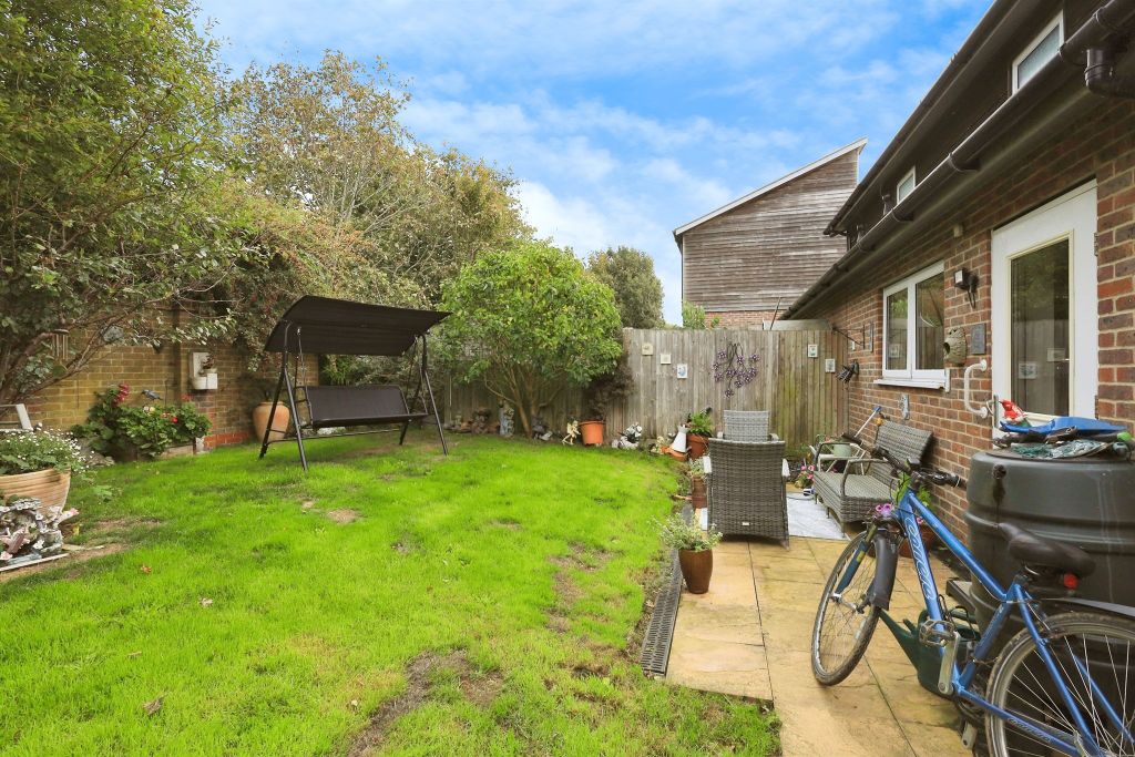 Property photo 3 of 11