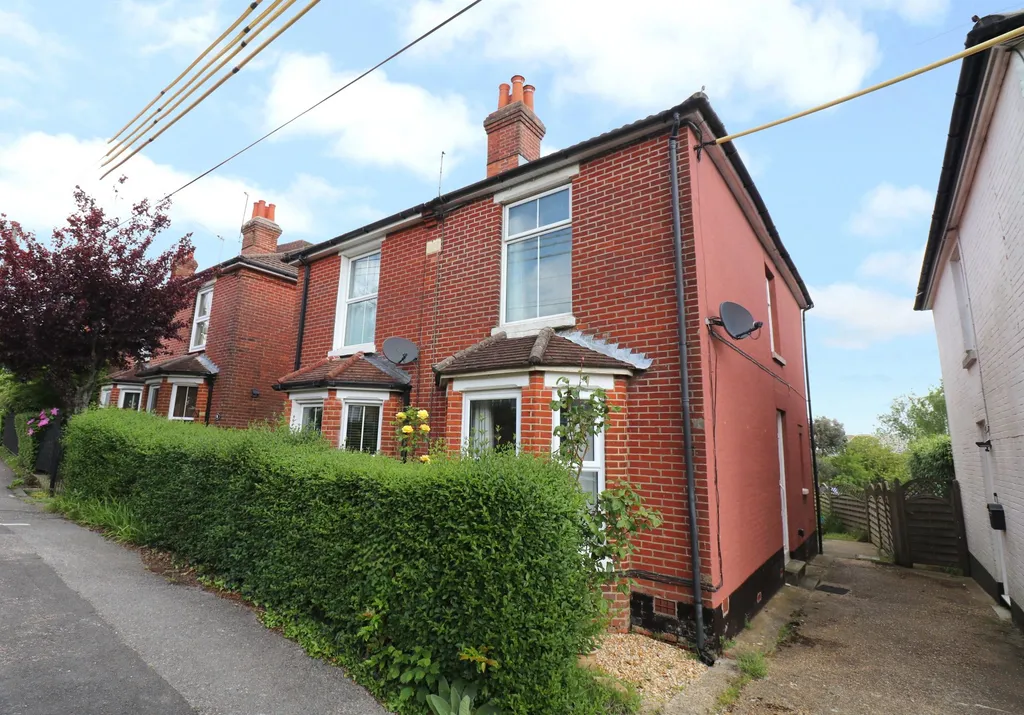 House in Eastleigh, Netley Hill, Hedge End - View 3