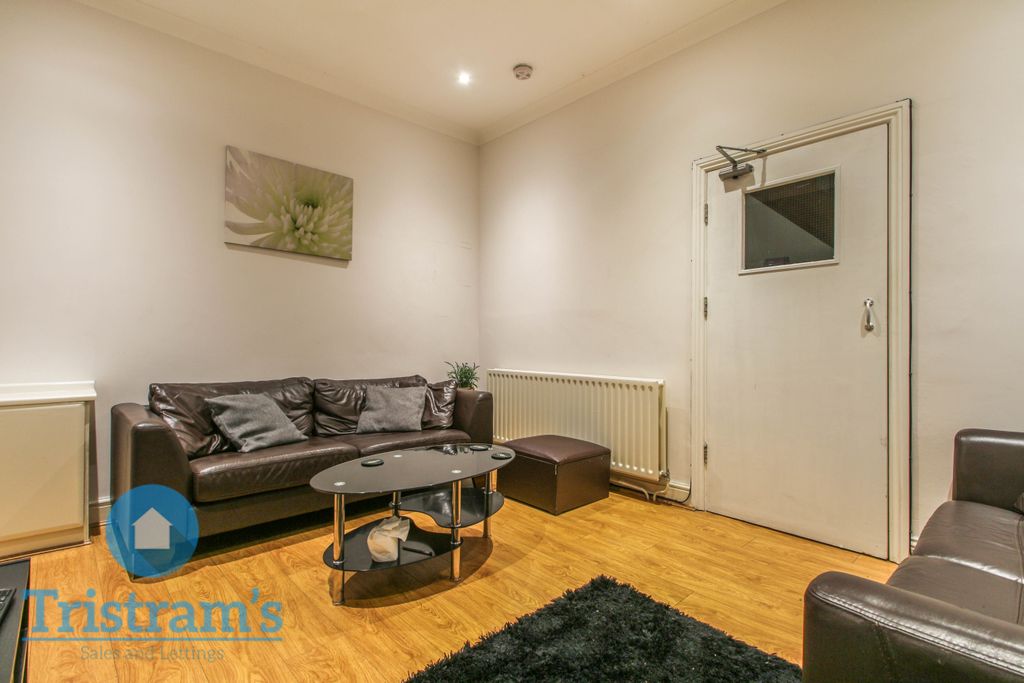 Property photo 3 of 17 Img_6370