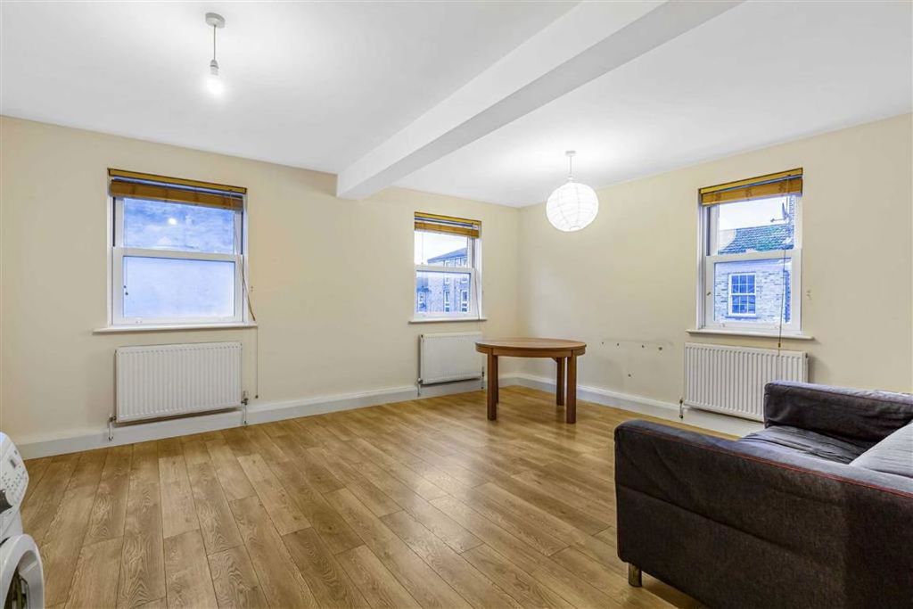 Property photo 3 of 4