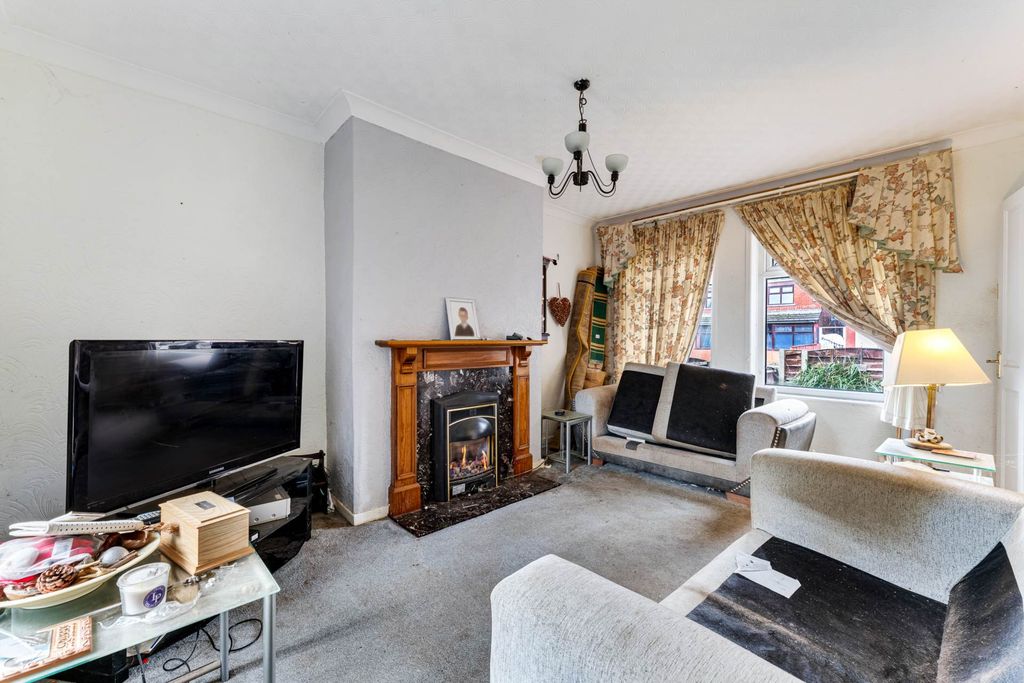 Property photo 3 of 16