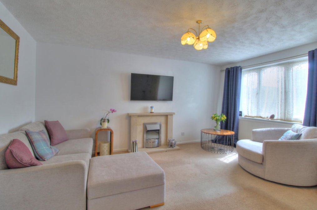 Property photo 2 of 12
