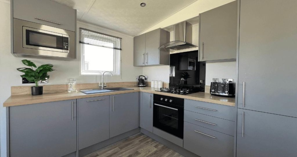 Property photo 3 of 24 499-3.Jpg