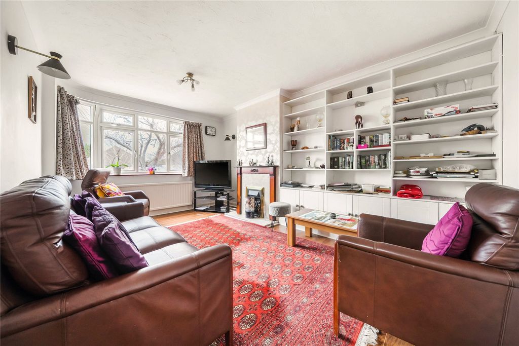 Property photo 2 of 23 Picture No. 06