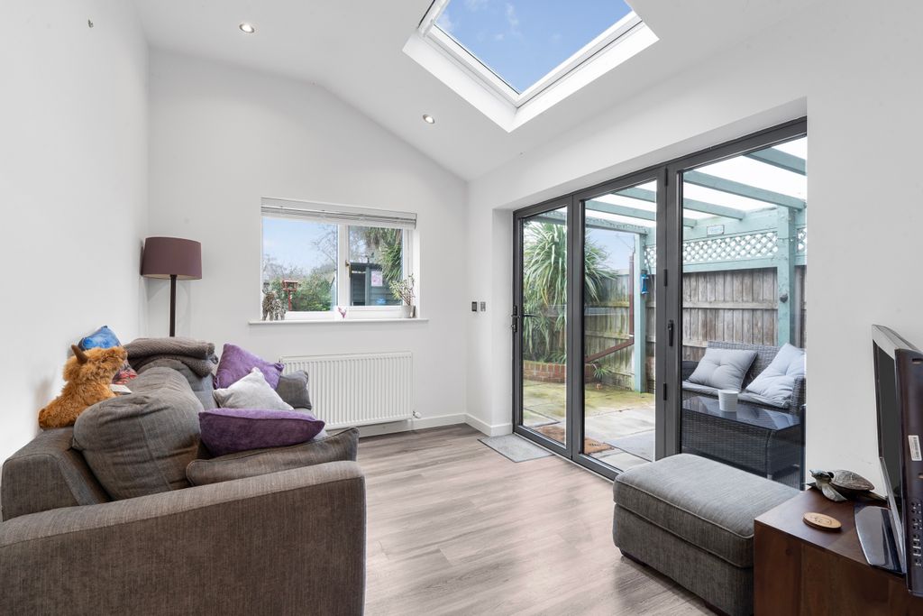 Property photo 2 of 14 Second Reception