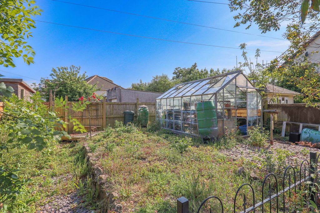 Property photo 3 of 16