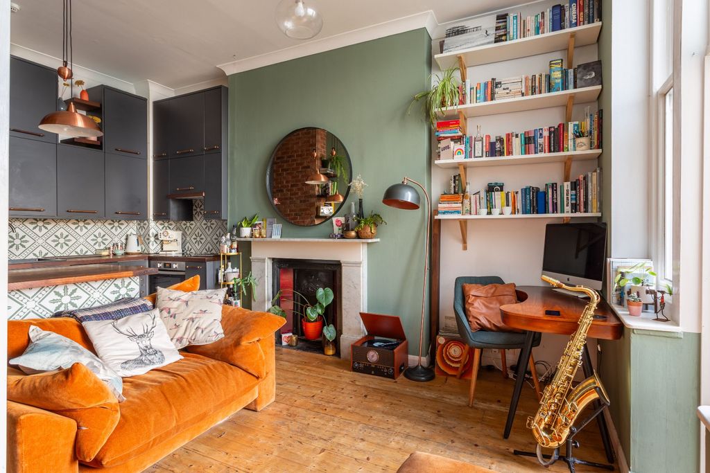 Property photo 3 of 15