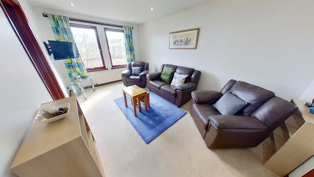 Property photo 3 of 6 Photo 3