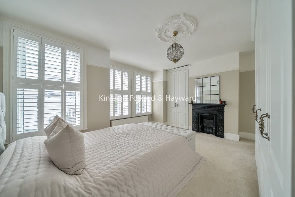 Property photo 3 of 18 Picture No. 06