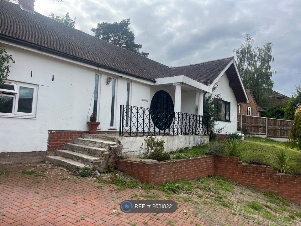 Property photo 2 of 20