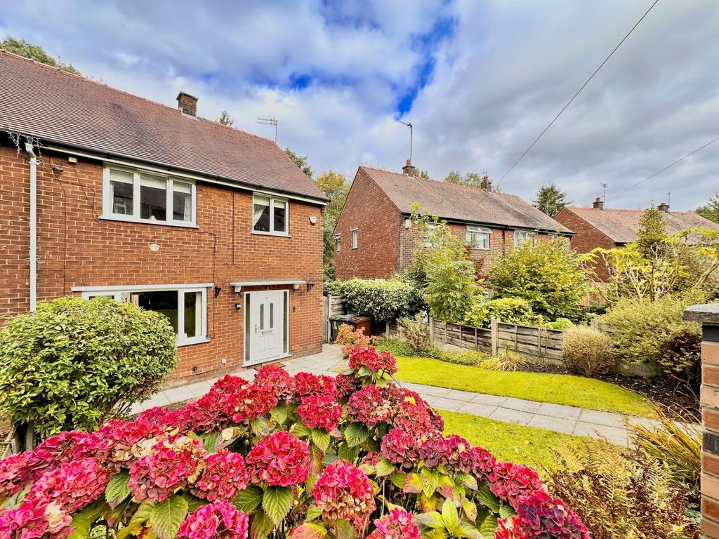 Property photo 2 of 37