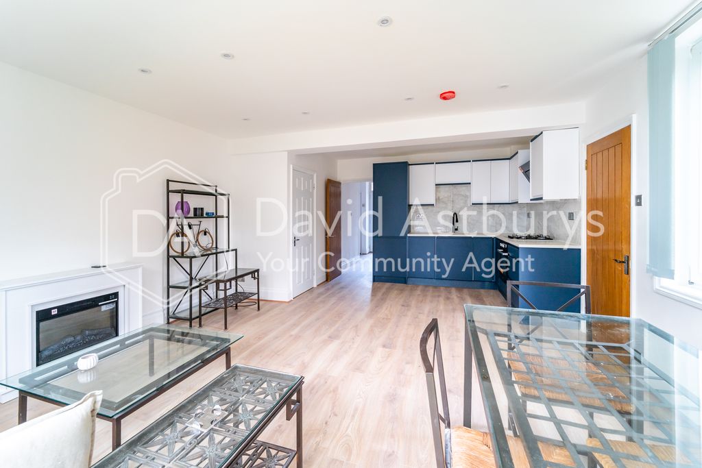 Property photo 3 of 20 Ndb01305