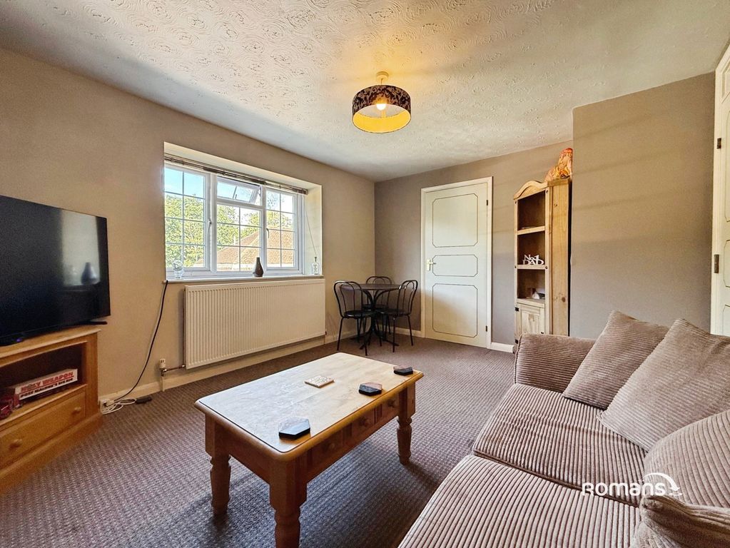 Property photo 3 of 7 Pbox-Img.Jpg