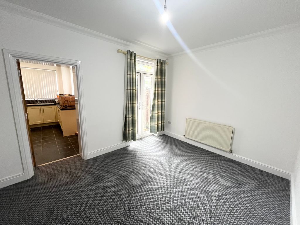 Property photo 2 of 13 Image