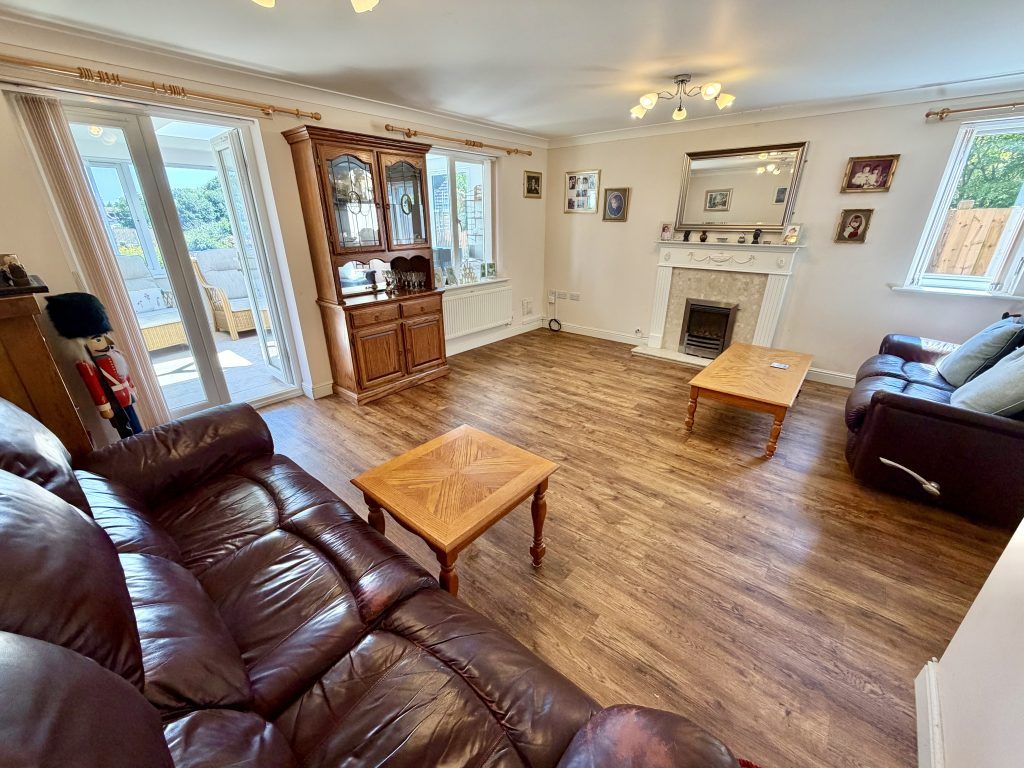Property photo 2 of 23