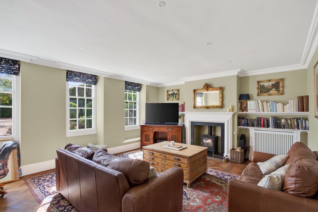 Property photo 2 of 19 Picture No. 06