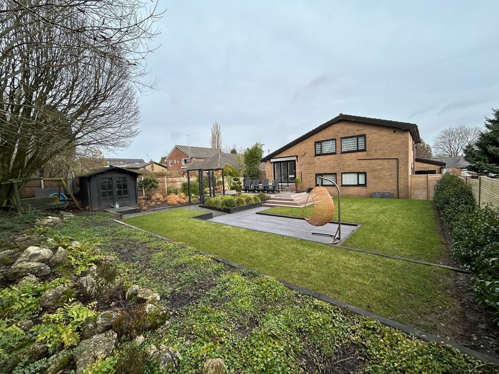 Property photo 2 of 49