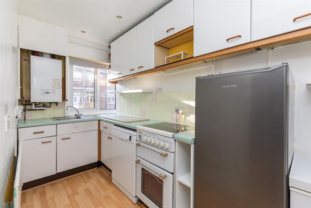 Property photo 3 of 10 May Road-8.Jpg