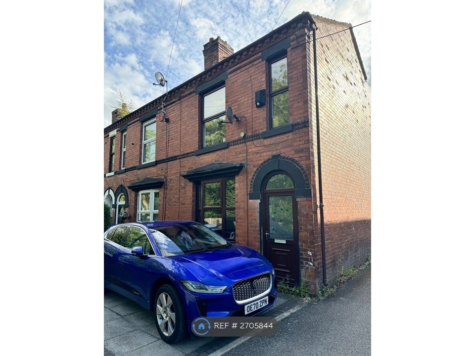 Property photo 2 of 13