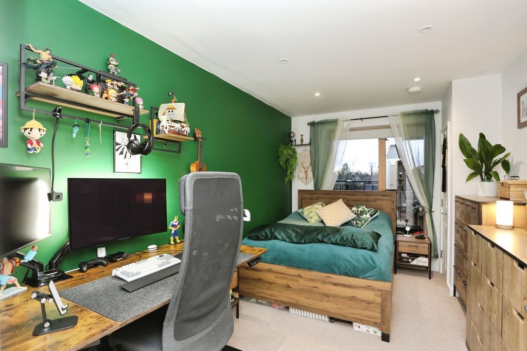 Property photo 2 of 13 Pbox-Img.Jpg