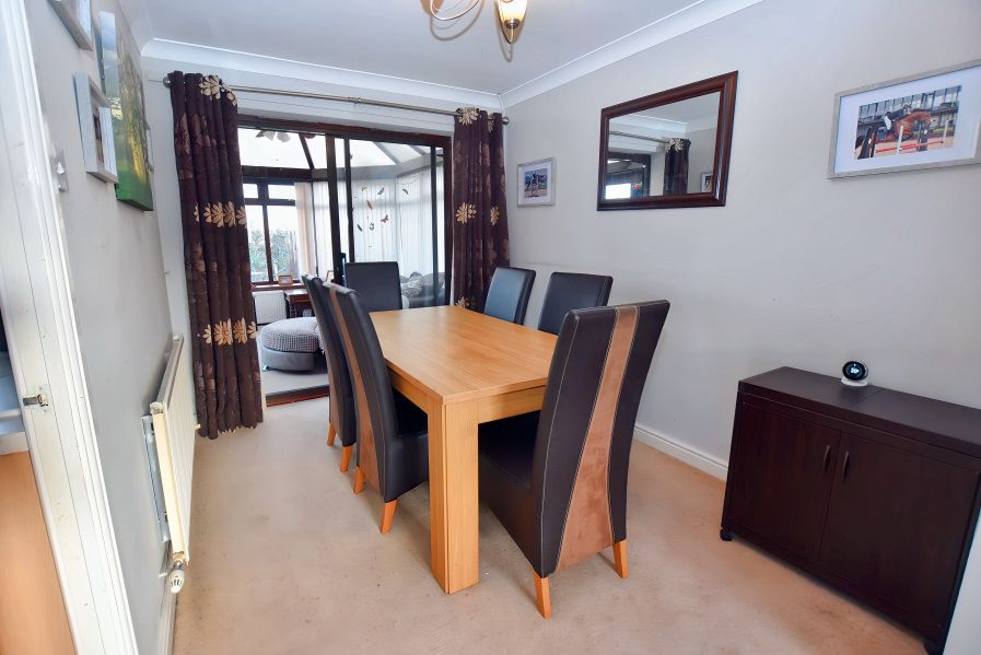 Property photo 2 of 22 Dining Room