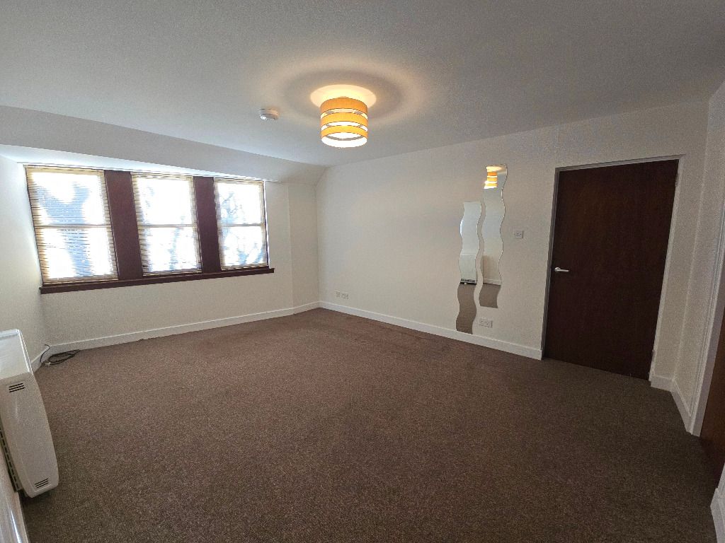 Property photo 3 of 10 Photo 3