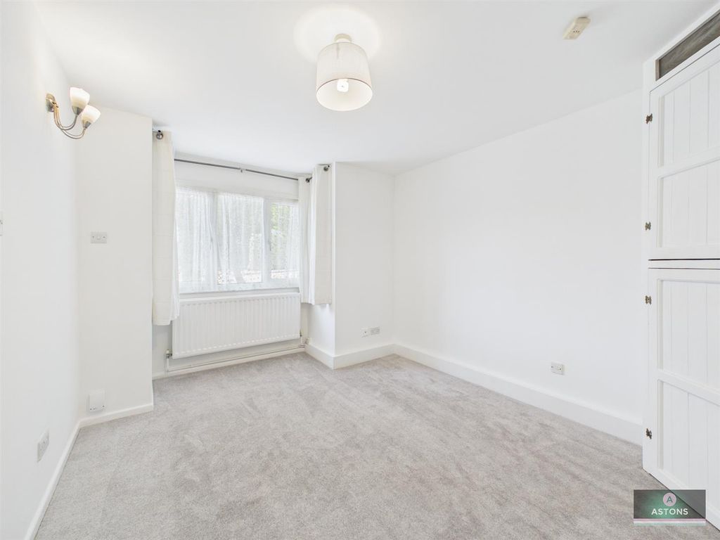 Property photo 2 of 10 Cam02067G0-Pr0339-Still003.Jpg