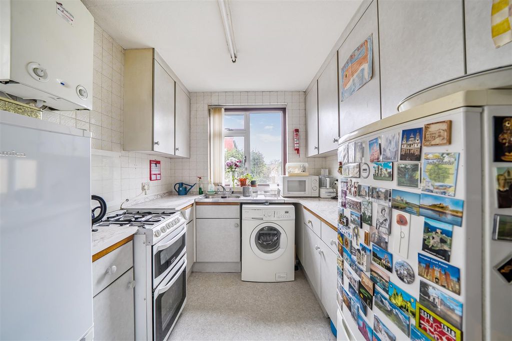 Property photo 3 of 12 Kitchen.Jpg