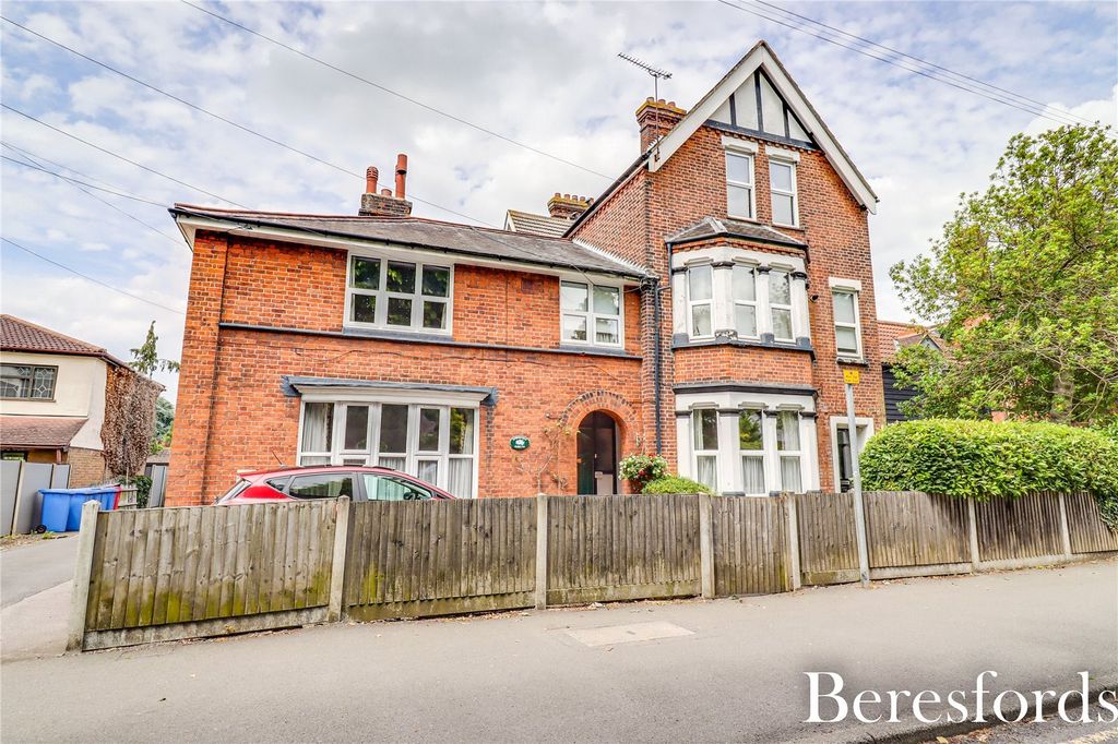 Property photo 3 of 10 Exterior