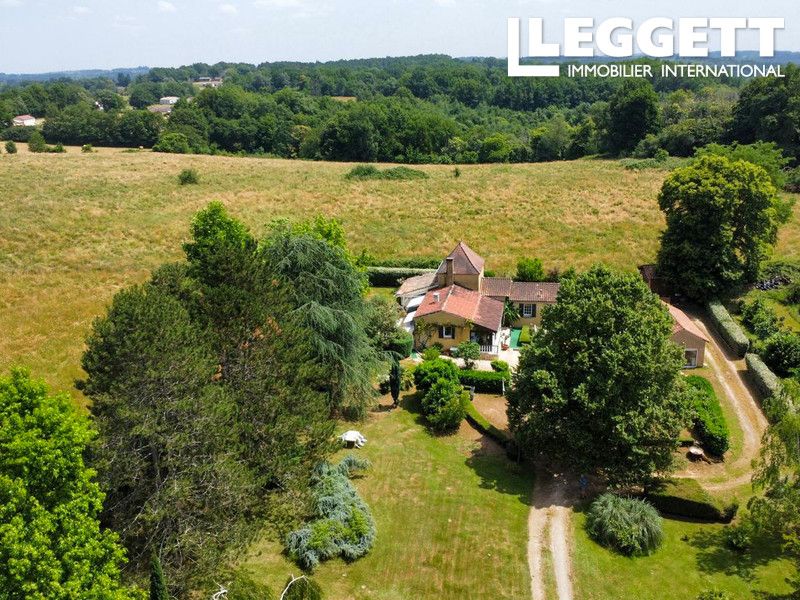 Property photo 2 of 10