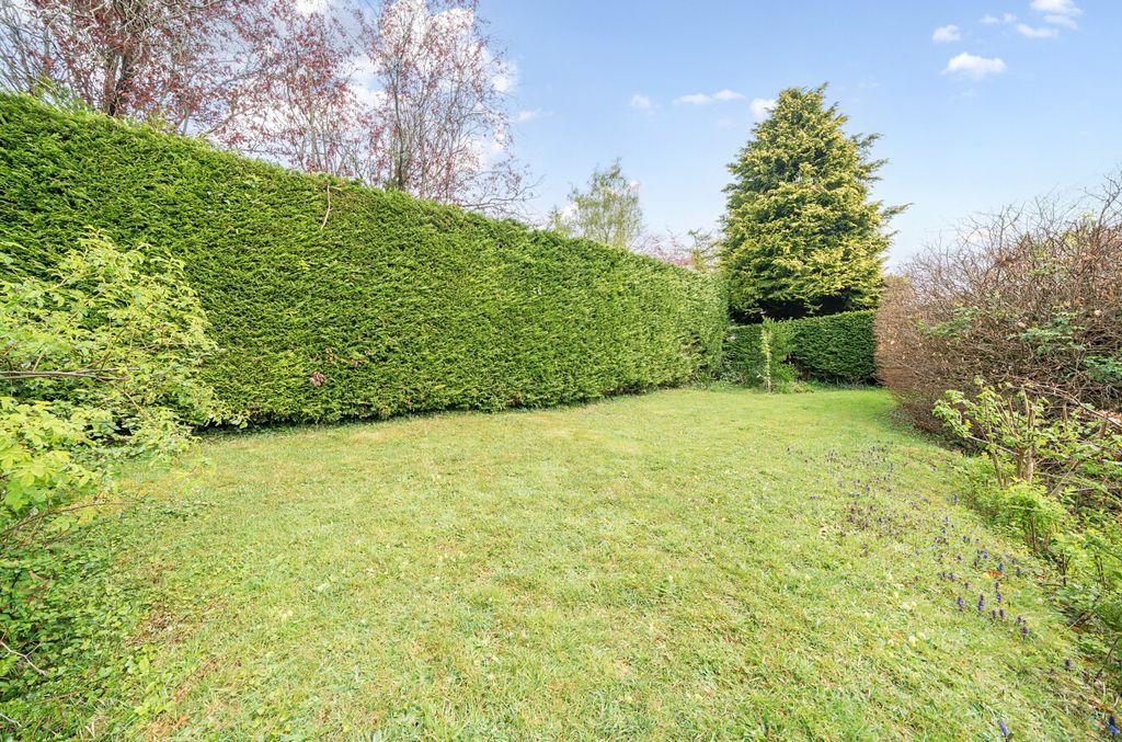 Property photo 2 of 22 Rear Garden