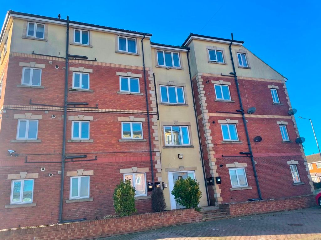 Property photo 1 of 13