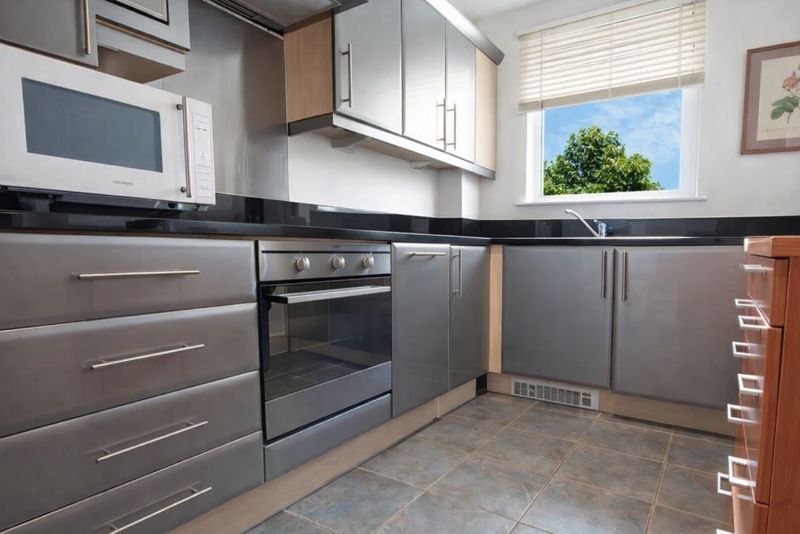 Property photo 2 of 10 Photo 2