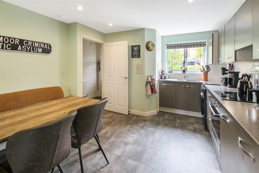Property photo 3 of 10 Img_8621.Jpg