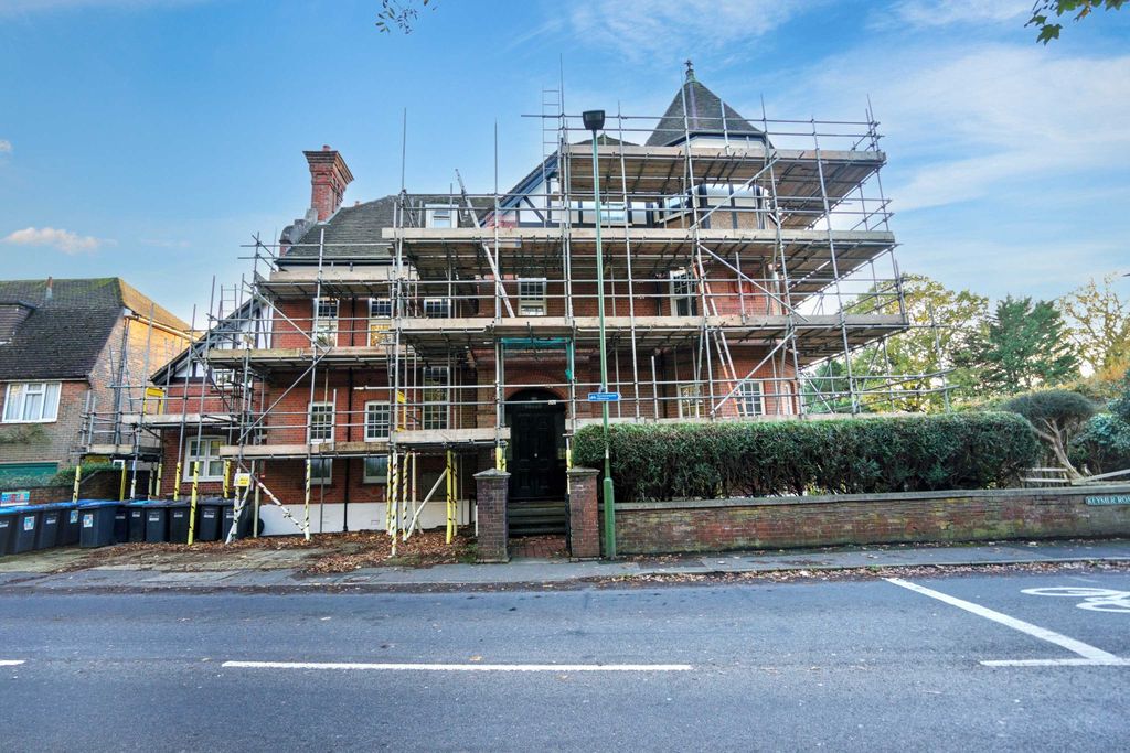 Property photo 1 of 24 Flat 1 Overcourt, Stonepound, Keymer Road, Hassocks, West Sussex, Bn6 8Jr