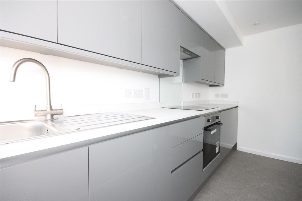 Property photo 3 of 5 Kitchen From Other Angle.Jpg