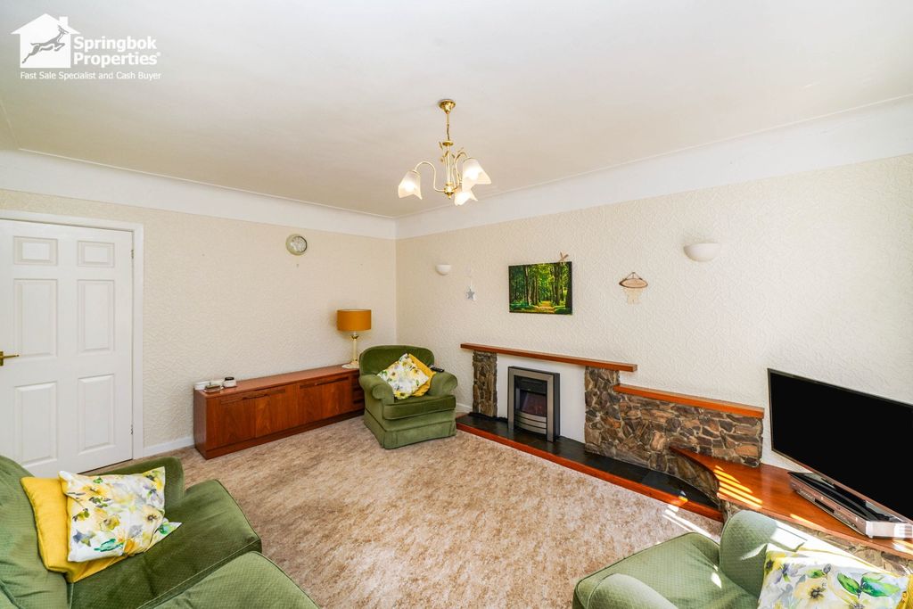 Property photo 3 of 16 Image 2