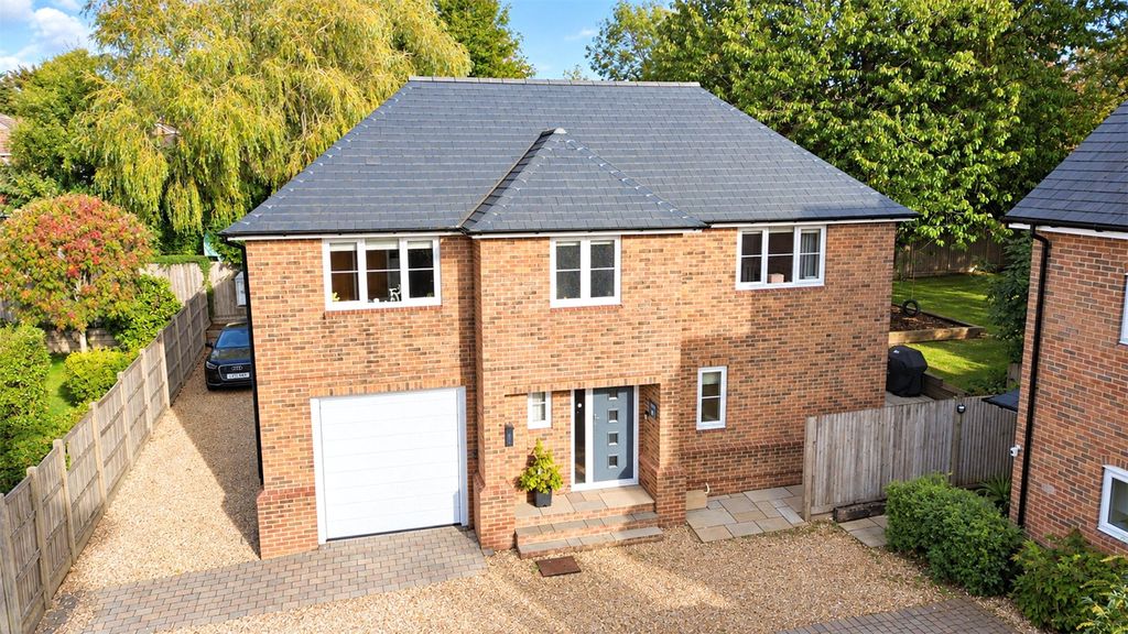 Property photo 1 of 30 Picture No. 04