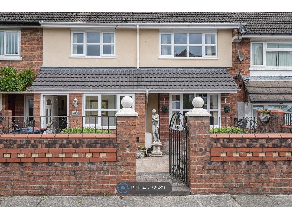 Property photo 2 of 35