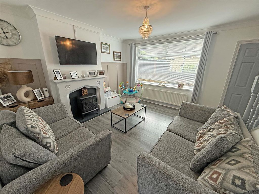 Property photo 2 of 11 Living Room A1.Jpg