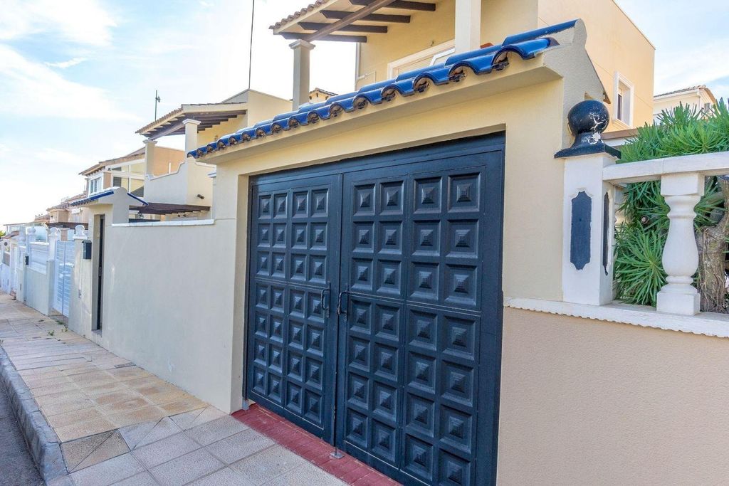 Property photo 3 of 50