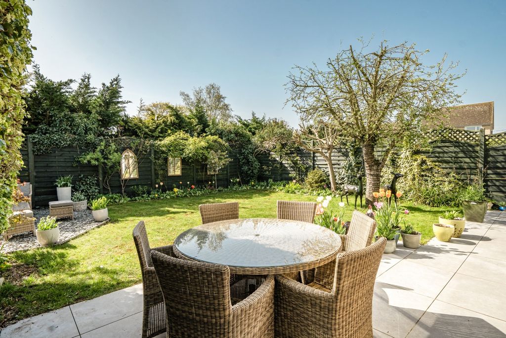 Property photo 2 of 21 1440729-2-69d62F822A091