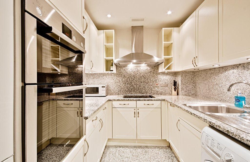 Property photo 2 of 19 Kitchen