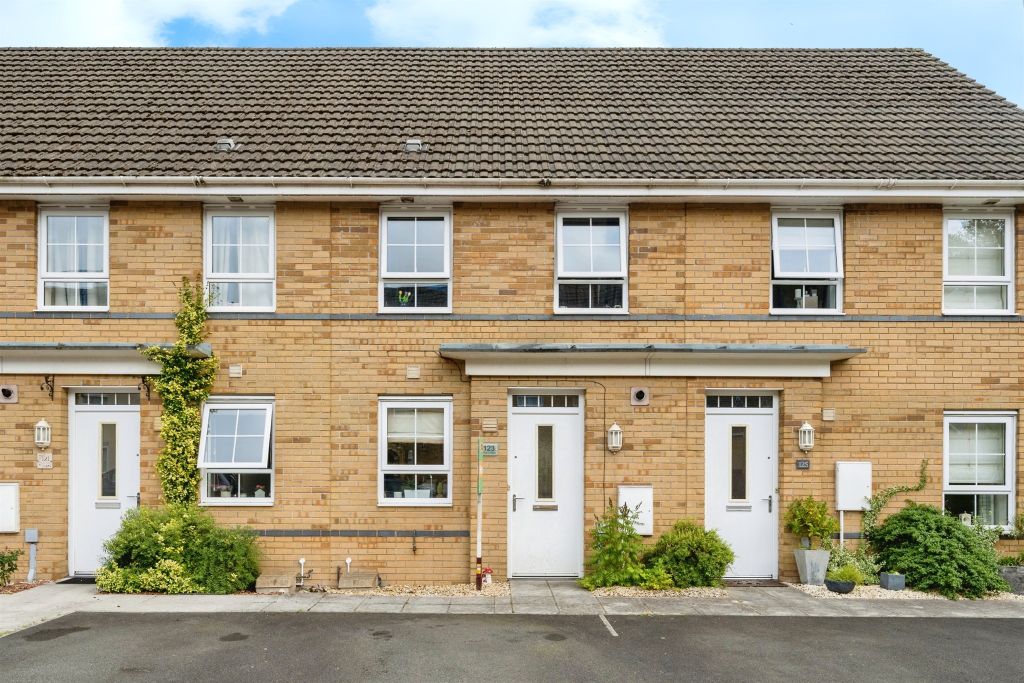 Property photo 1 of 17
