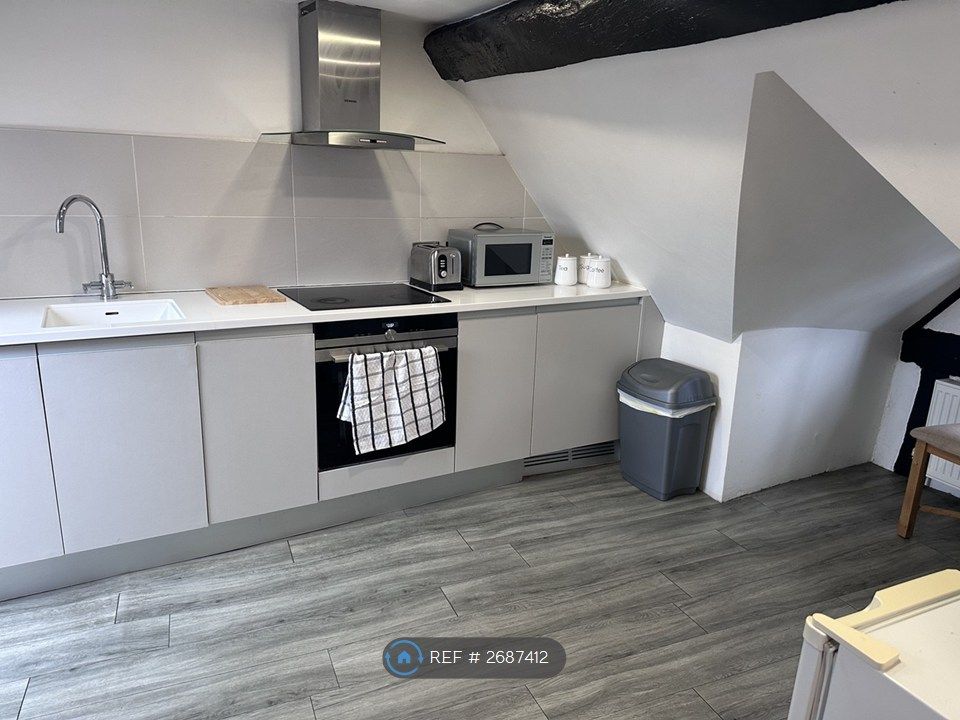 Property photo 3 of 8 Kitchen View 2