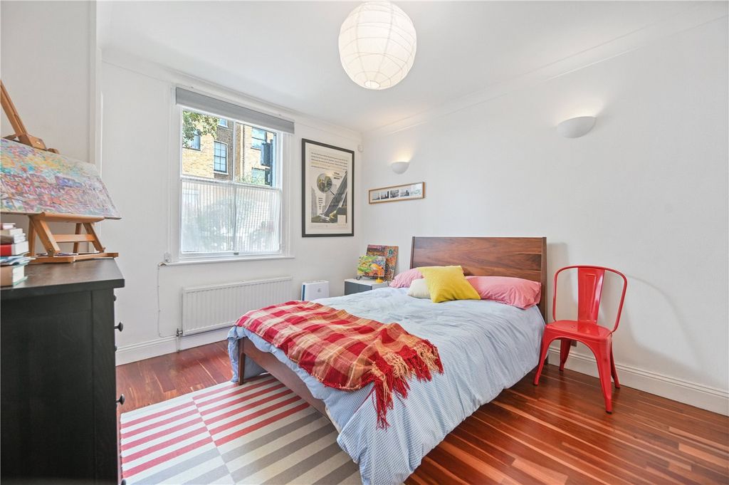 Property photo 2 of 8 Picture No. 15