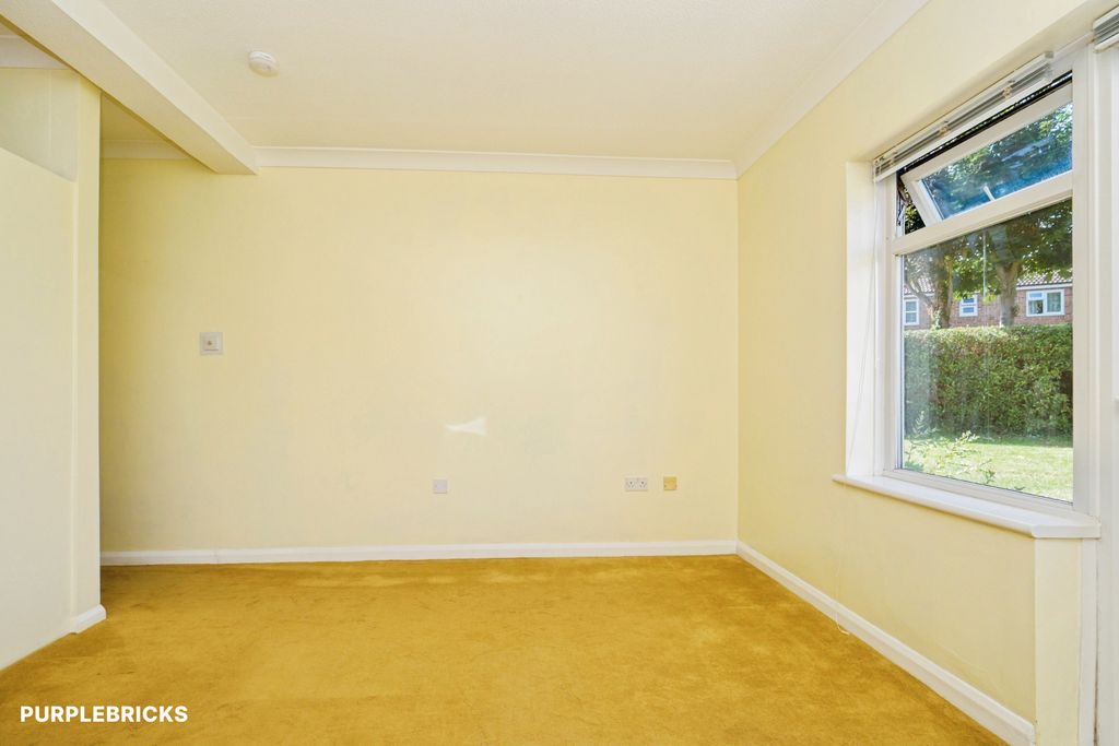 Property photo 3 of 16