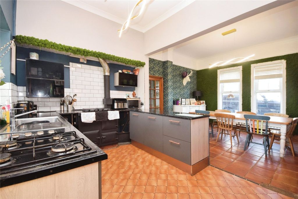Property photo 3 of 41 Picture No. 03