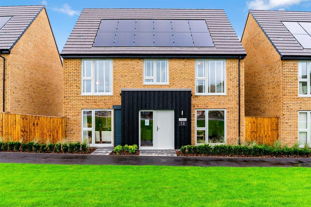 Property photo 1 of 27