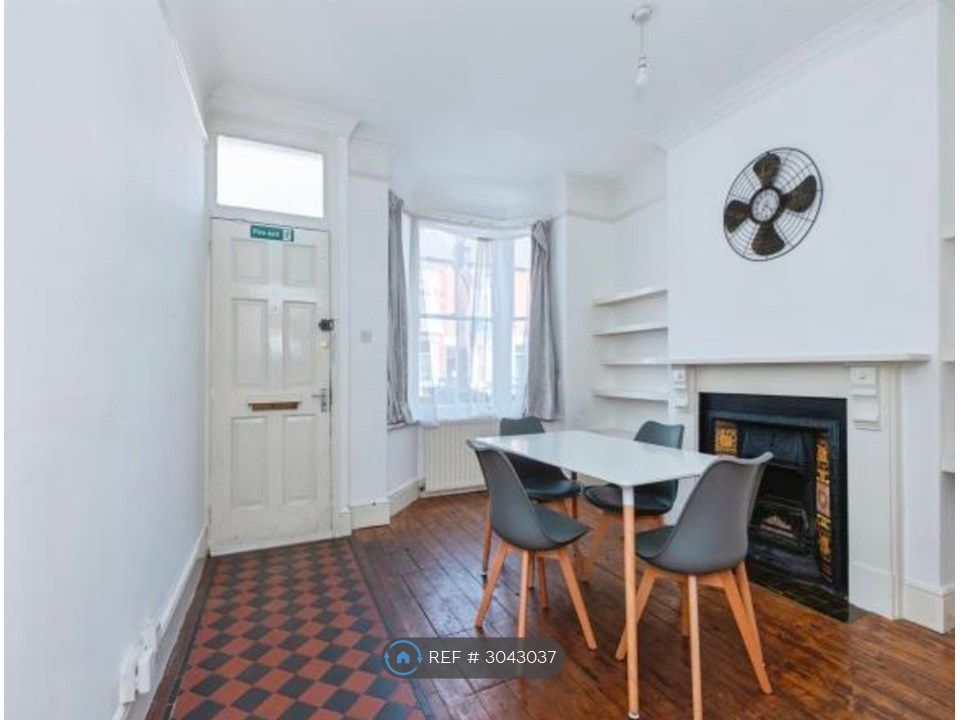 Property photo 3 of 13 Front Reception Room